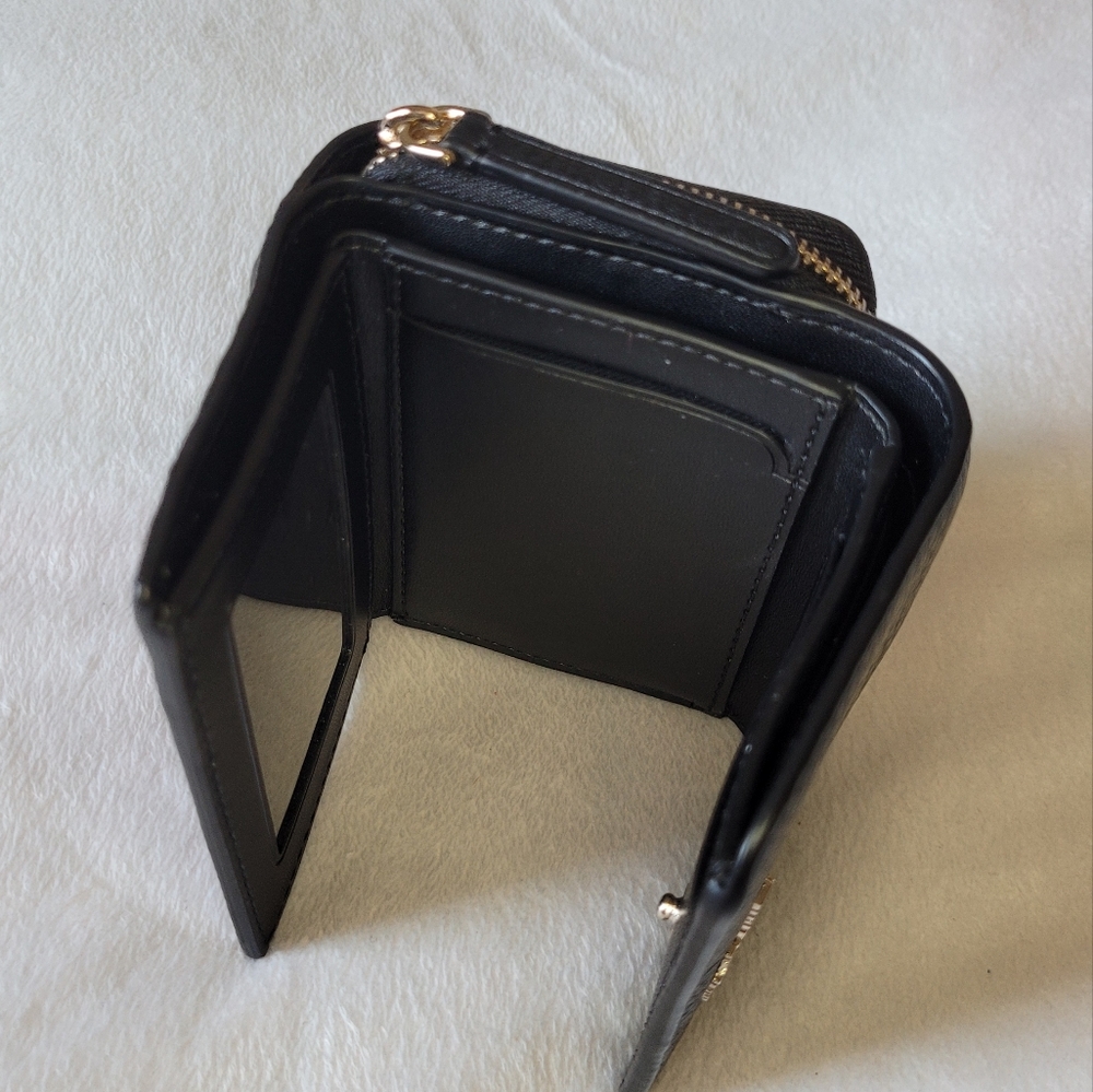 Wallet - Picture 5 of 5